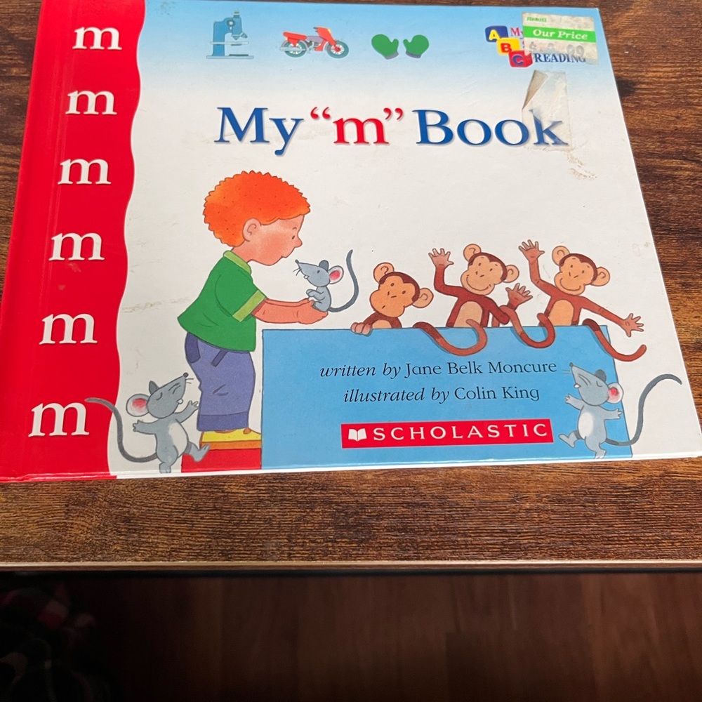 Scholastic Red Learning Toy Book